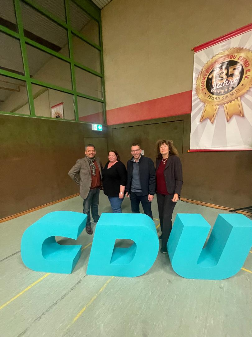 v.l.n.r.: Harald Hanstein, Christiane Stumpf, Philipp Jhn, Susanne Weber